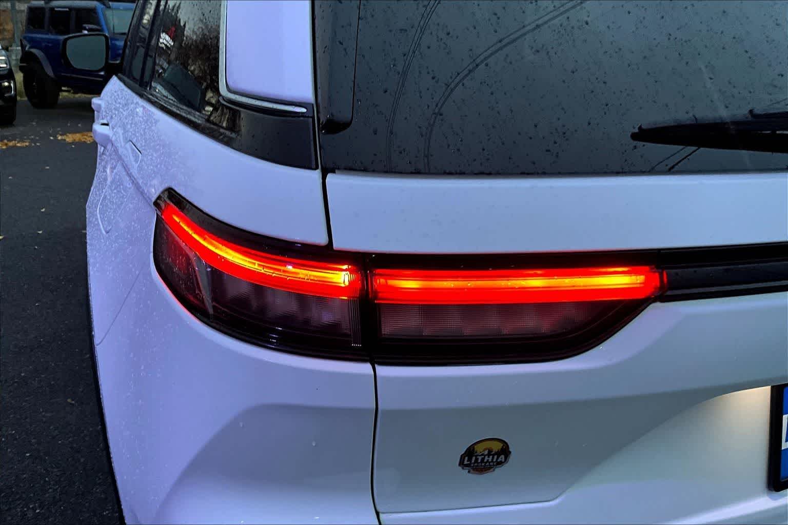 Thumbnail: 2024 Jeep Grand Cherokee - 32