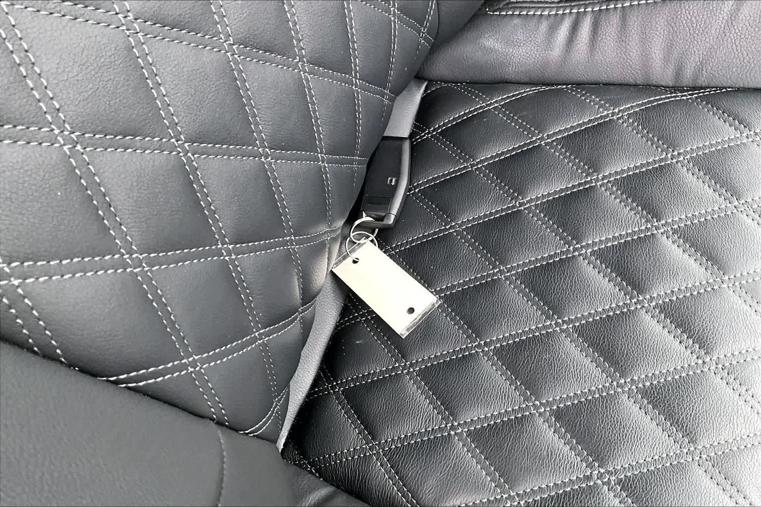 Thumbnail: 2023 Mitsubishi Outlander - 20