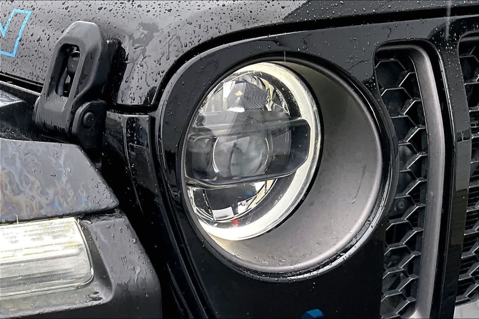 Thumbnail: 2023 Jeep Wrangler - 31