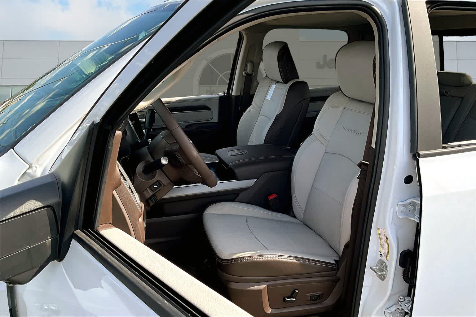 Thumbnail: 2025 RAM 3500 - 11