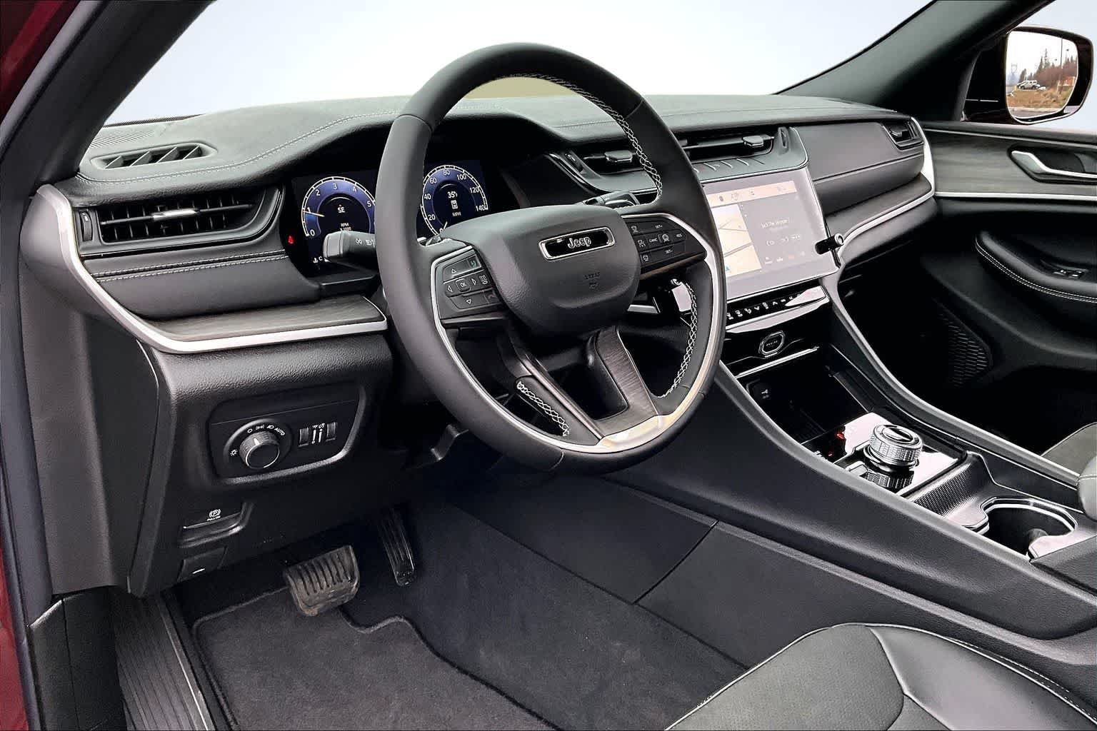 Thumbnail: 2026 Jeep Grand Cherokee - 2