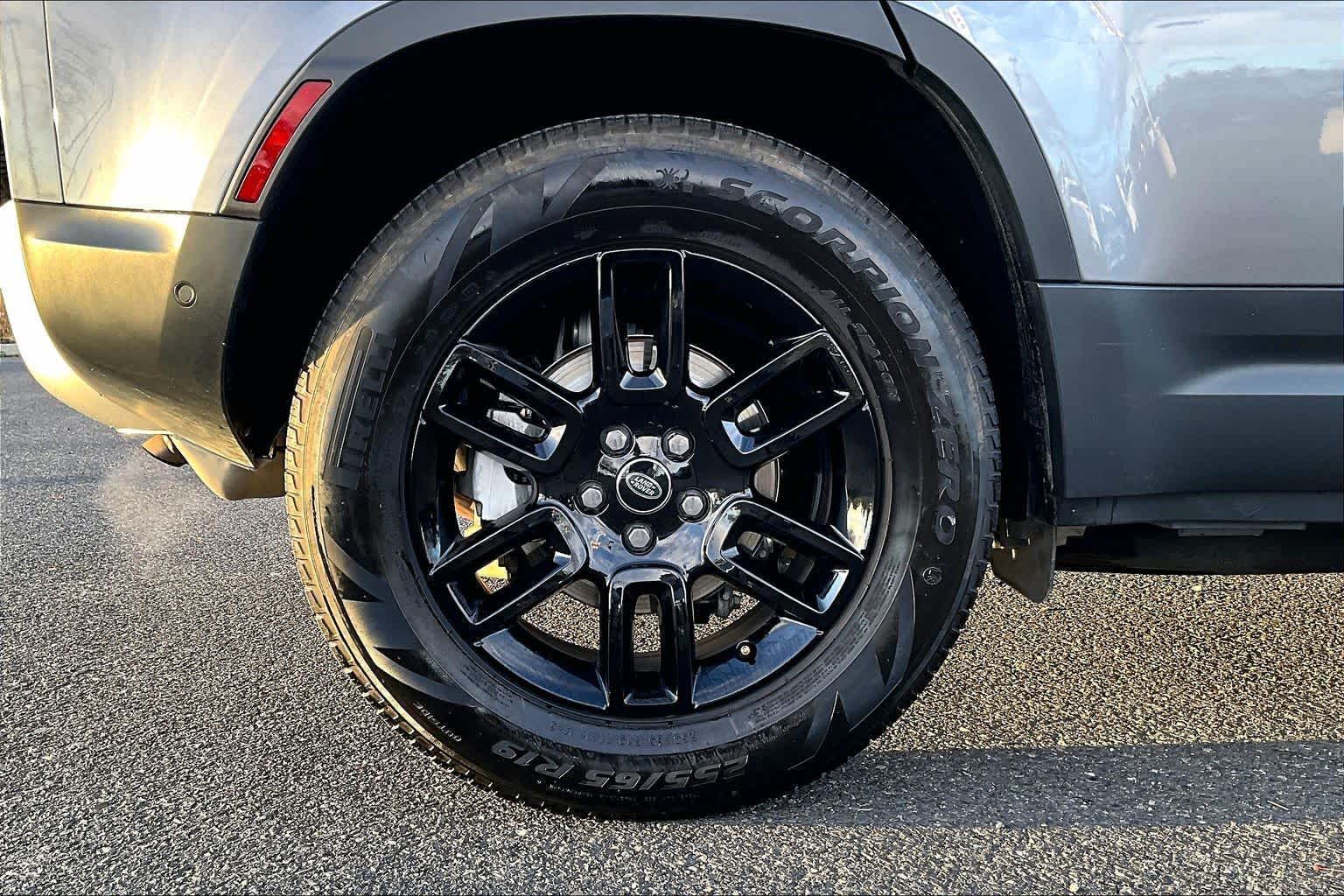 Thumbnail: 2024 Land Rover Defender - 35