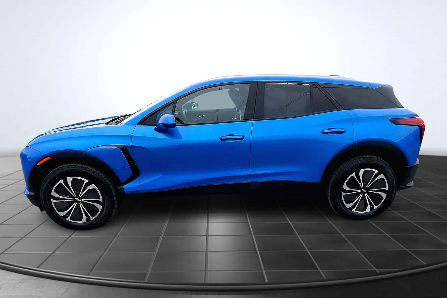 Thumbnail: 2024 Chevrolet Blazer EV - 3