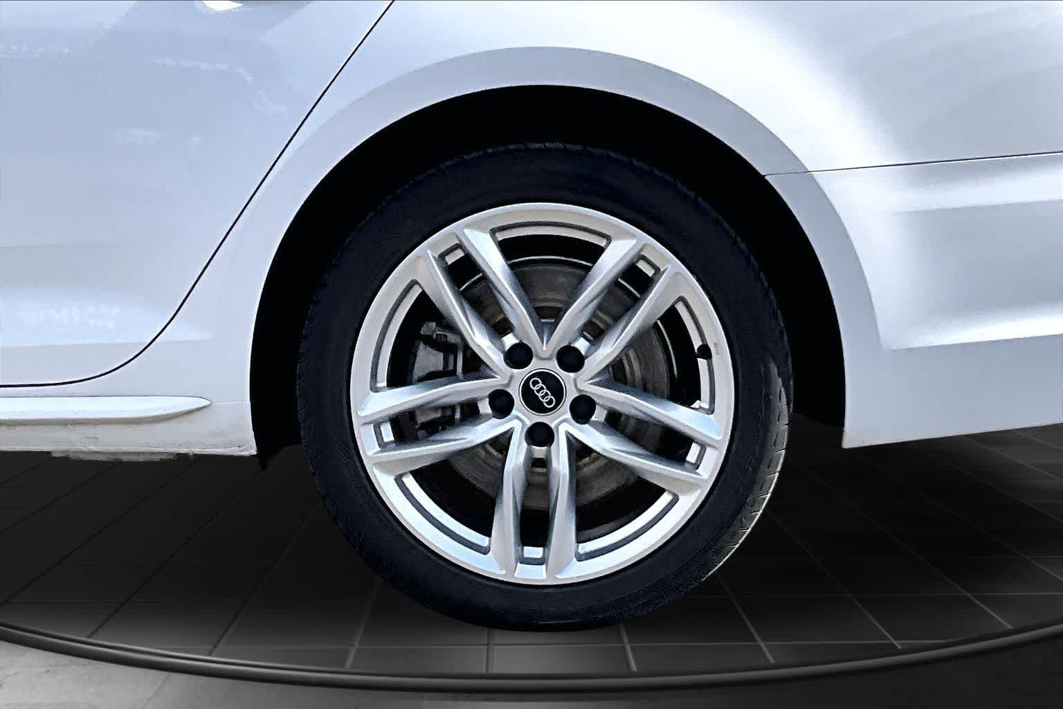 Thumbnail: 2017 Audi A4 - 36