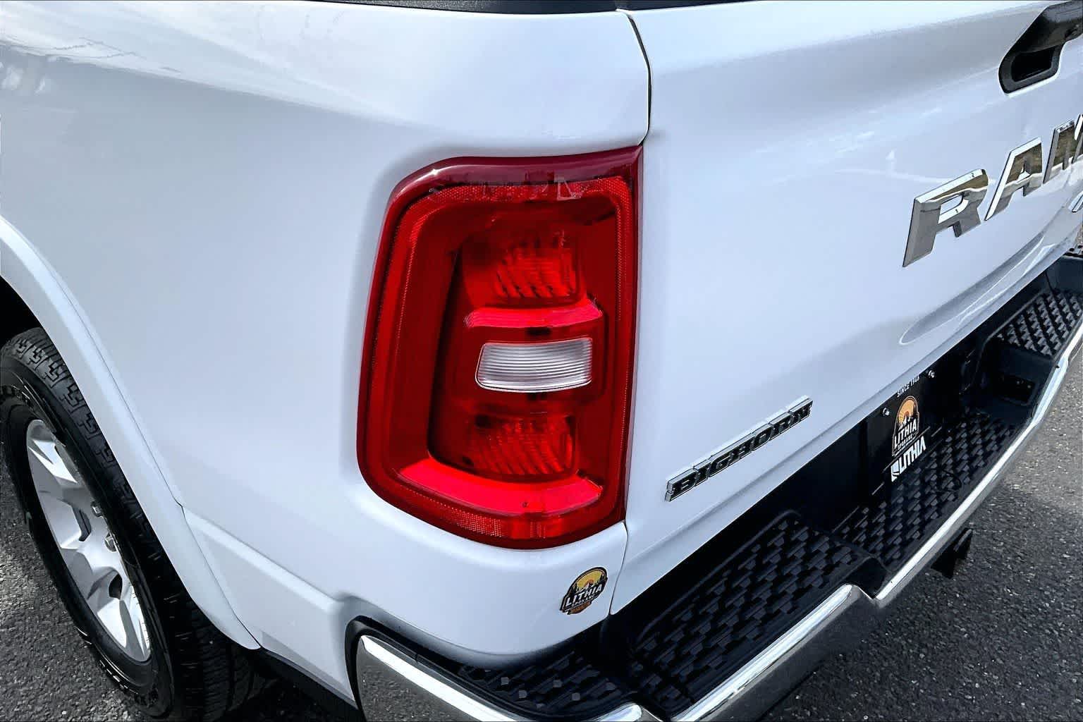 Thumbnail: 2025 RAM 1500 - 32