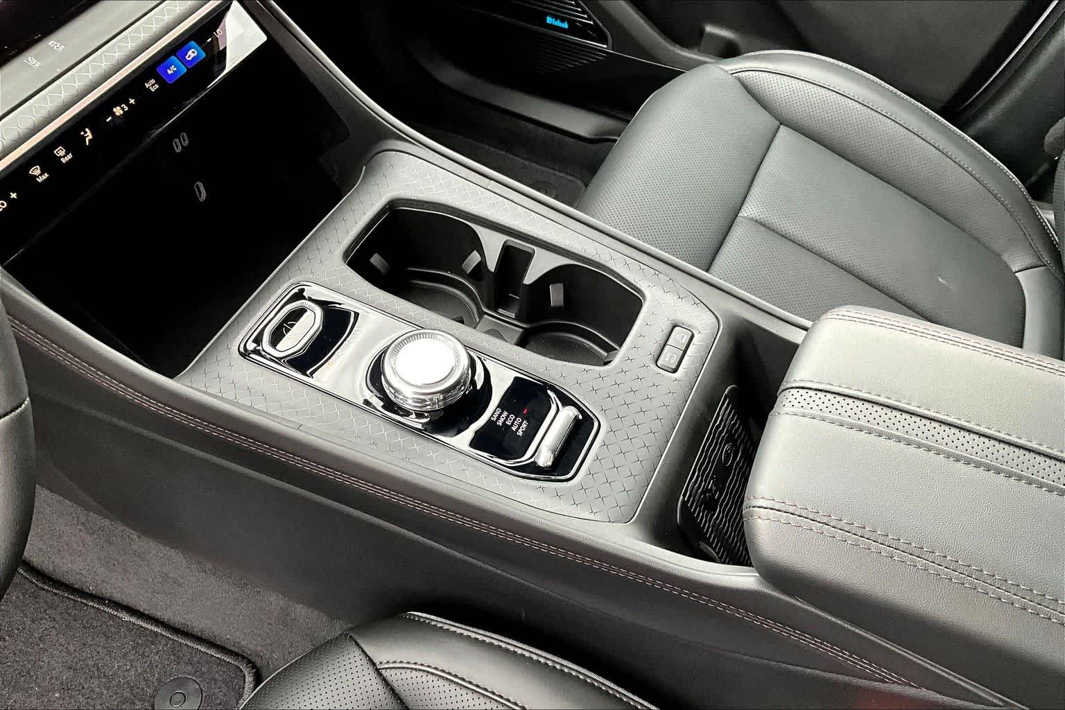 Thumbnail: 2025 Jeep Wagoneer S - 17