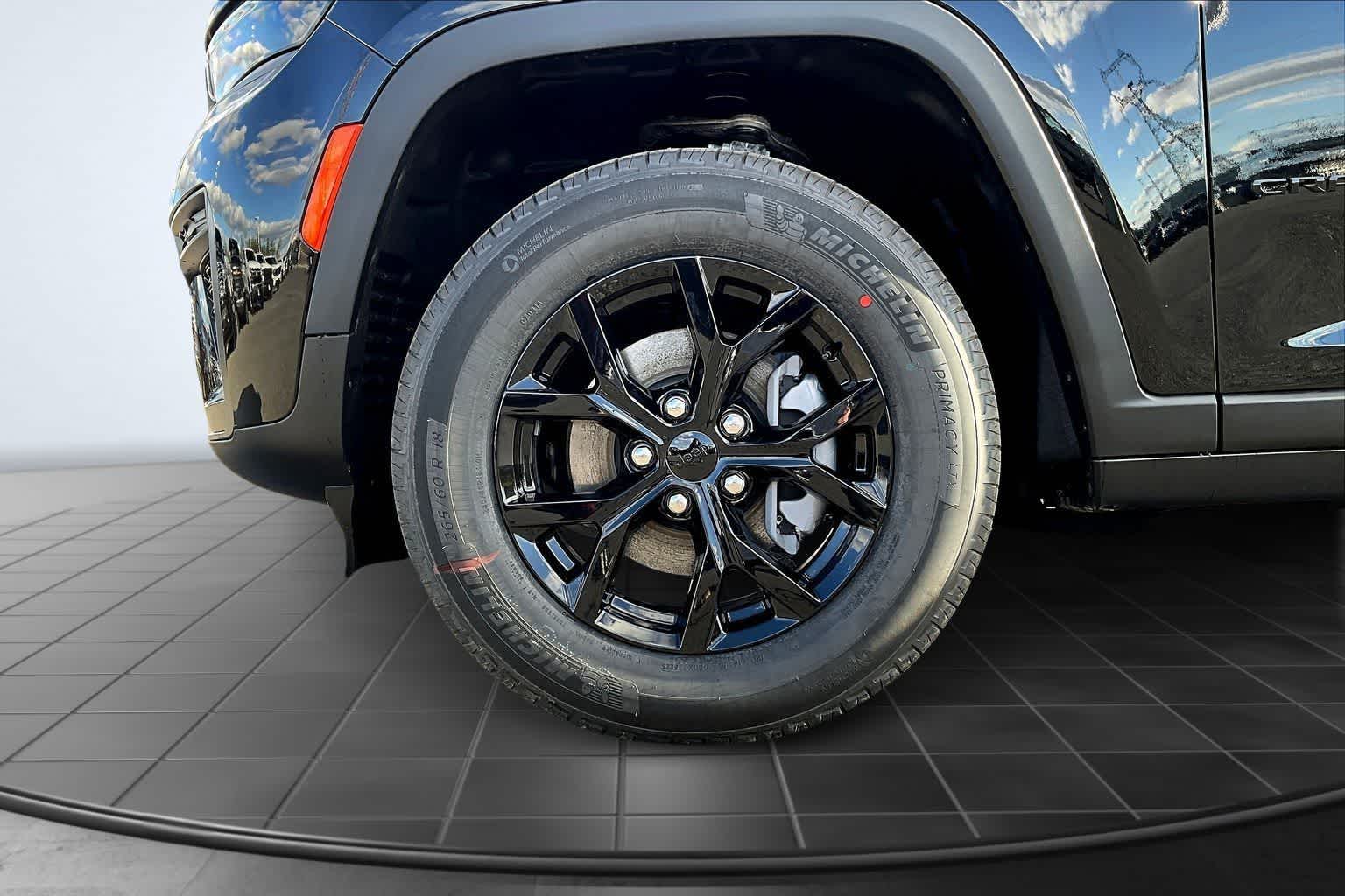 Thumbnail: 2026 Jeep Grand Cherokee - 8