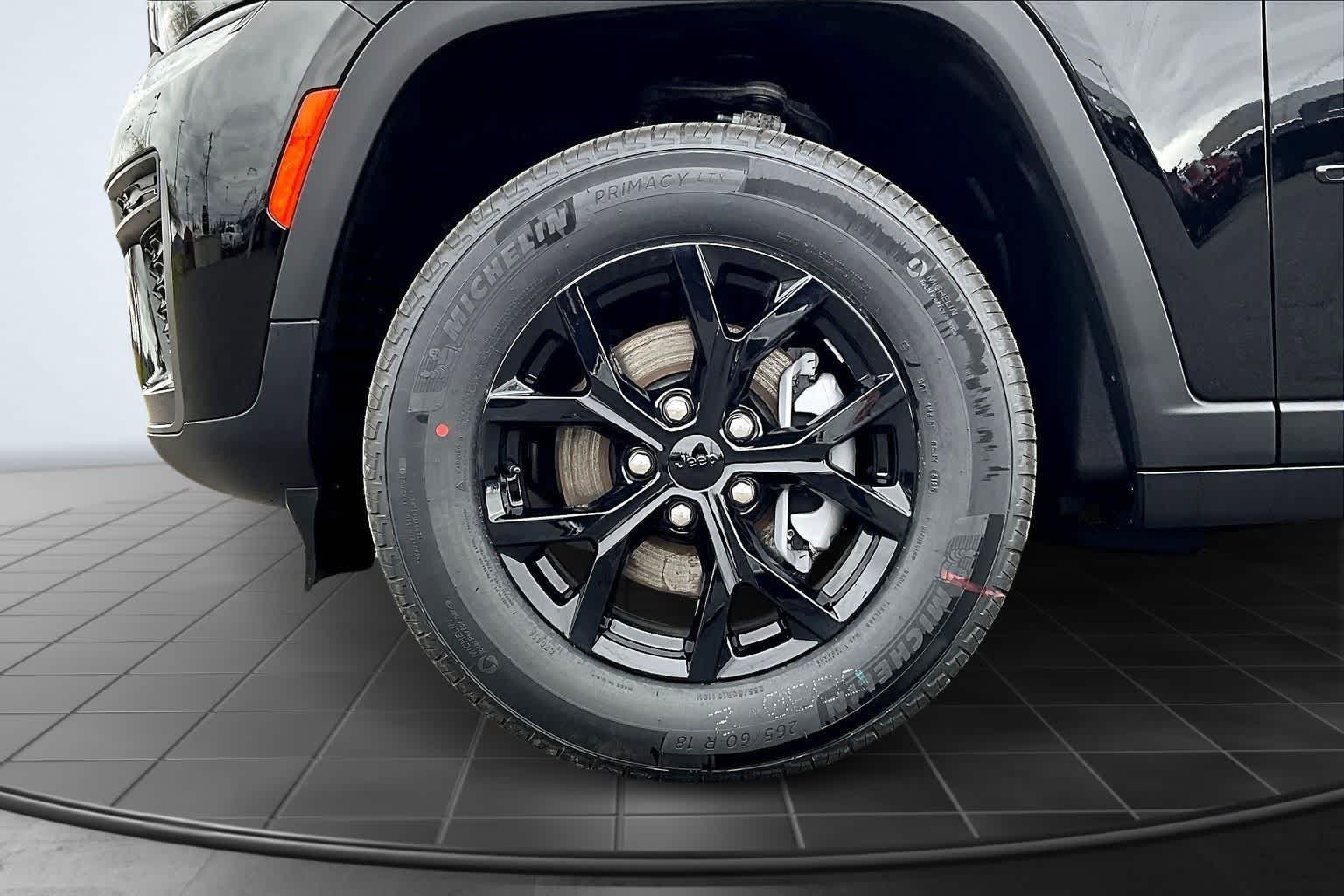 Thumbnail: 2026 Jeep Grand Cherokee - 8