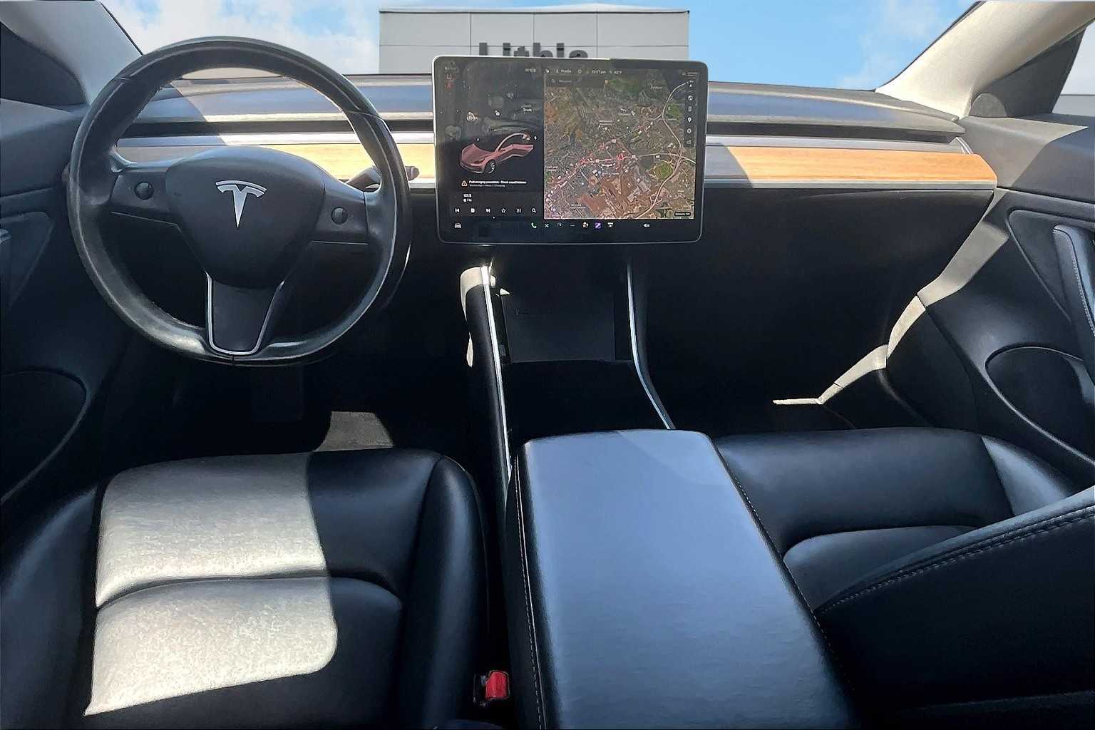 Thumbnail: 2018 Tesla Model 3 - 9