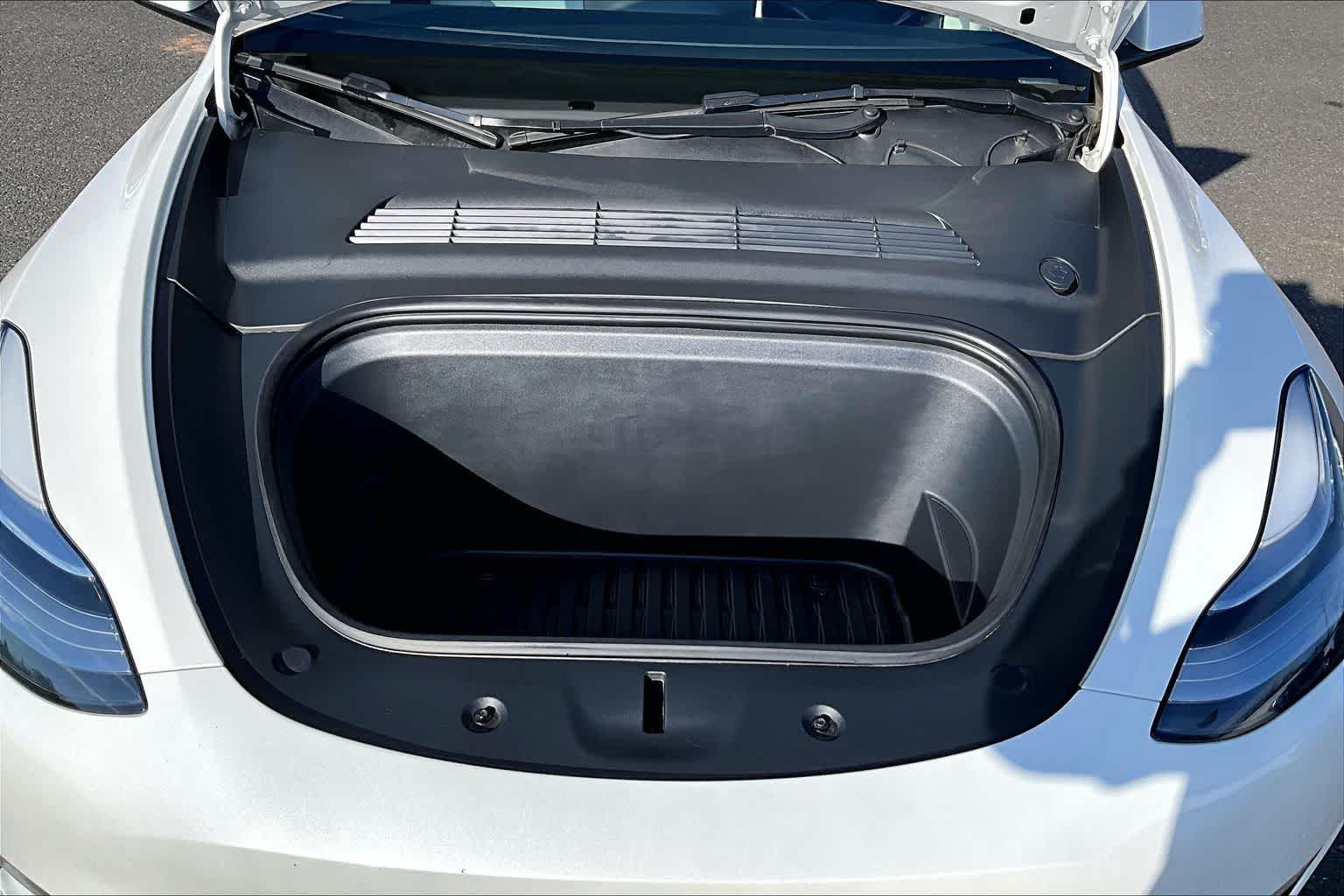 Thumbnail: 2021 Tesla Model Y - 8