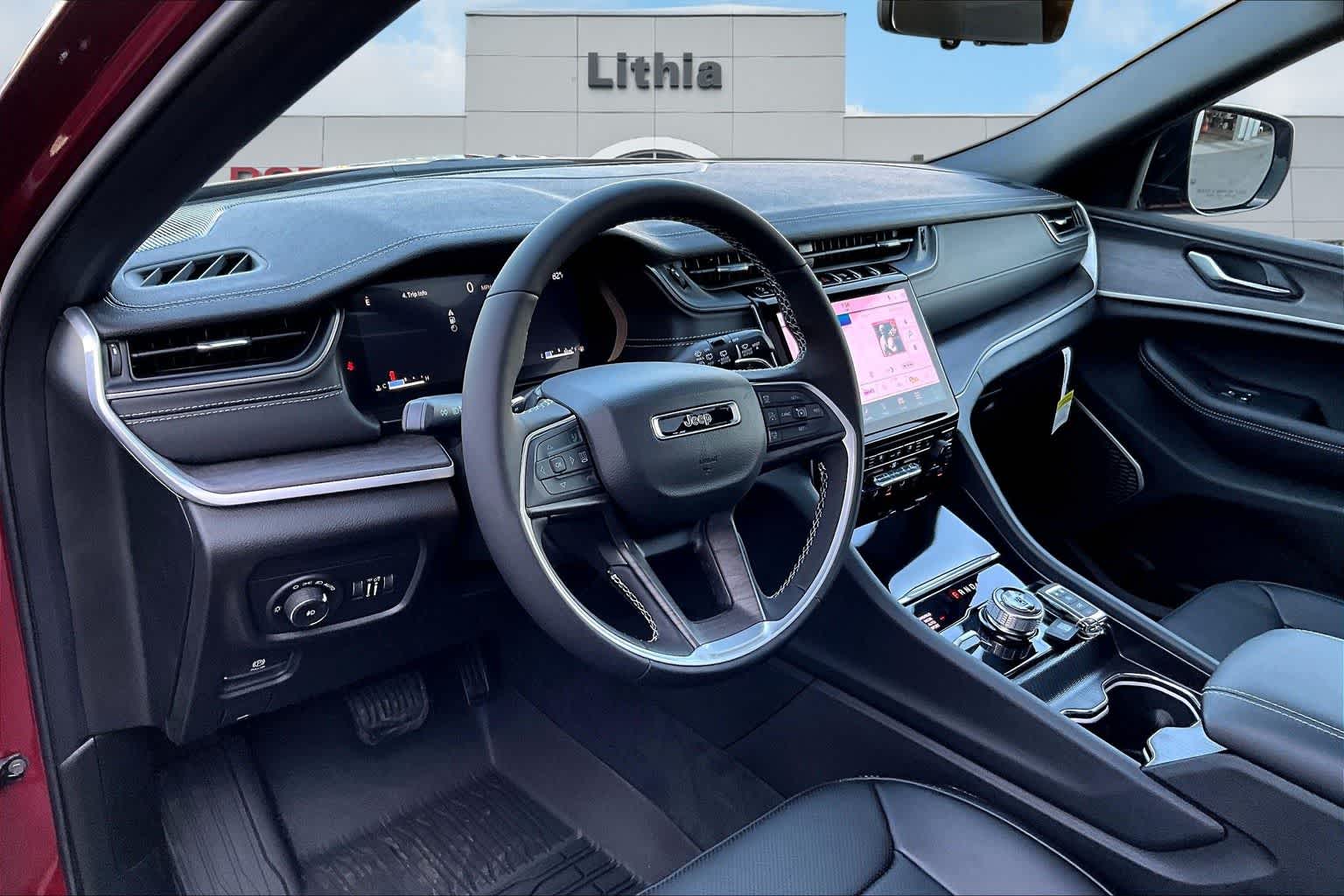 Thumbnail: 2025 Jeep Grand Cherokee - 2