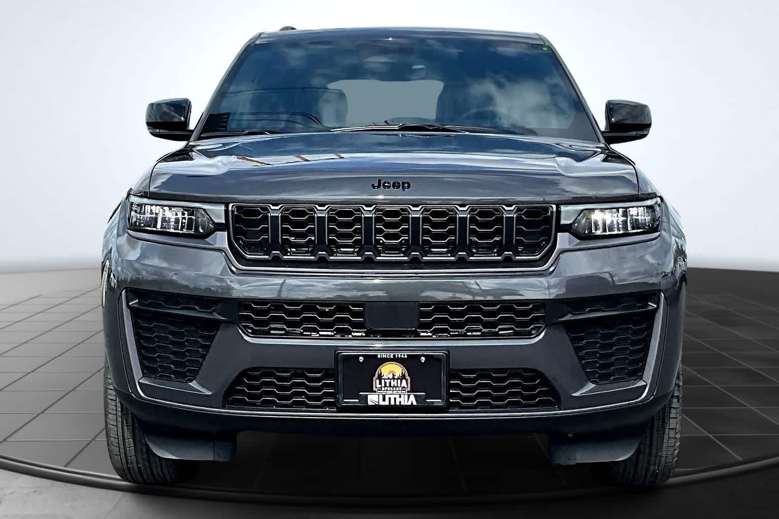 Thumbnail: 2026 Jeep Grand Cherokee - 6