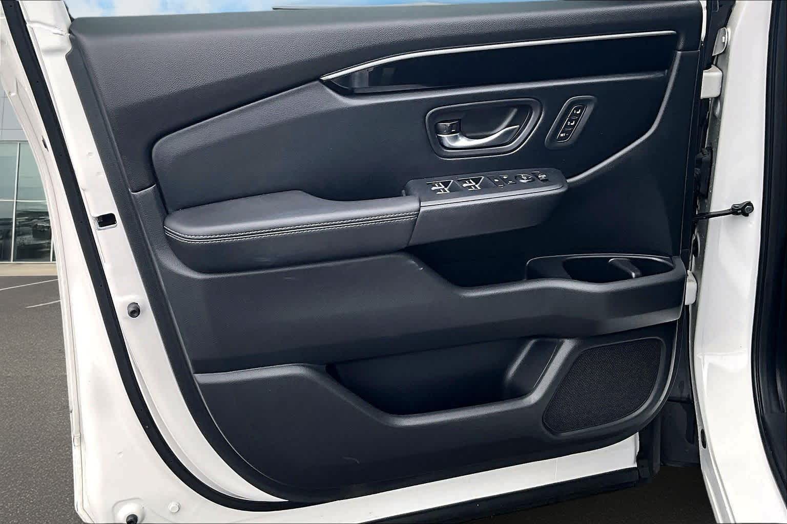 Thumbnail: 2023 Honda Pilot - 29