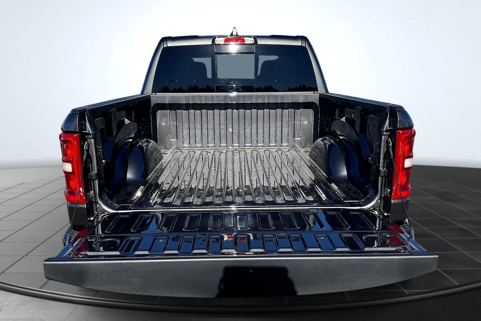 Thumbnail: 2026 RAM 1500 - 19