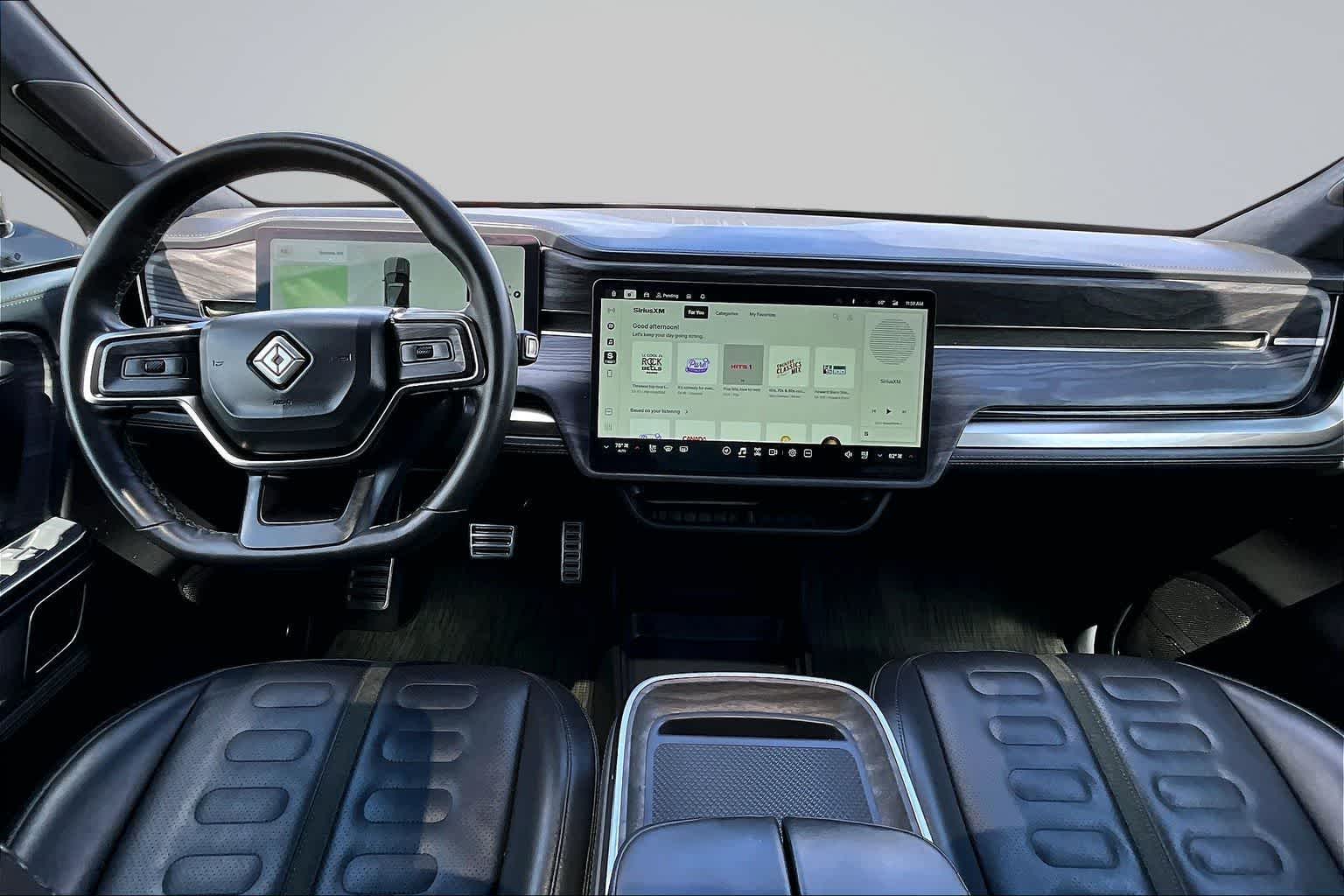 Thumbnail: 2023 Rivian R1S - 9