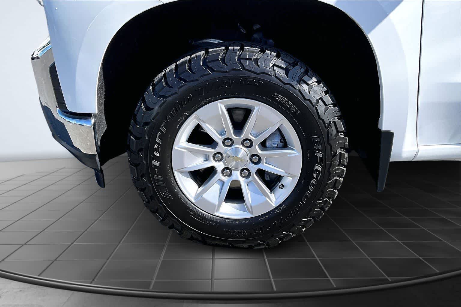 Thumbnail: 2021 Chevrolet Silverado 1500 - 8