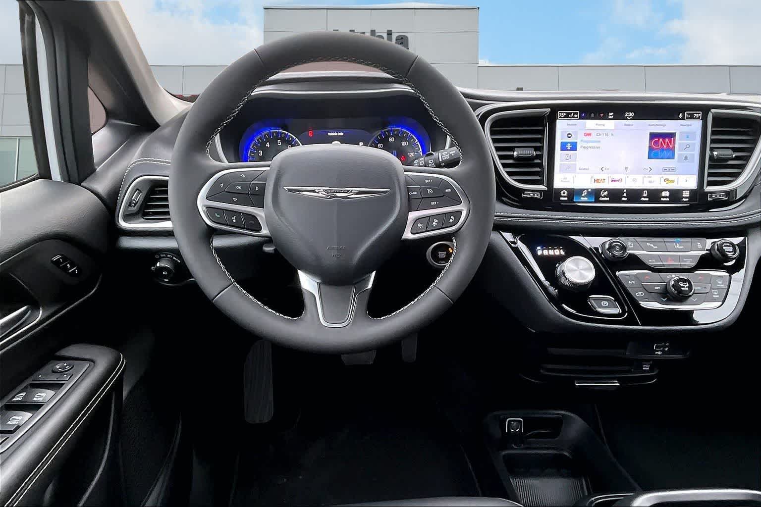 Thumbnail: 2026 Chrysler Pacifica - 15