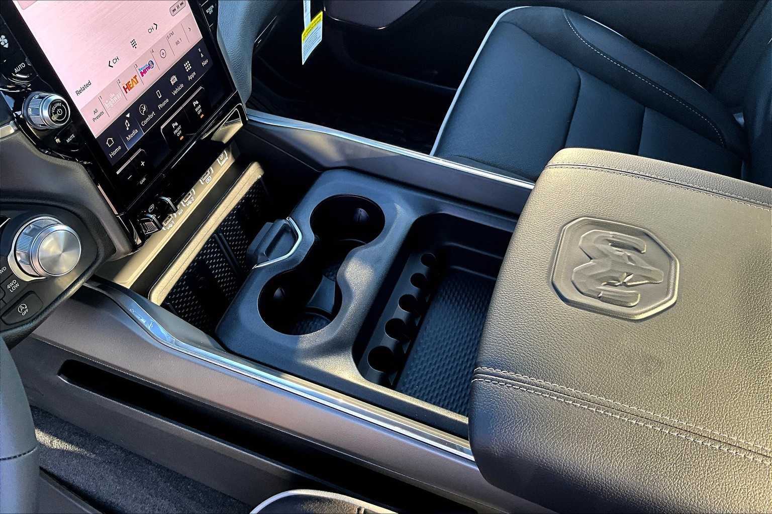 Thumbnail: 2026 RAM 1500 - 17