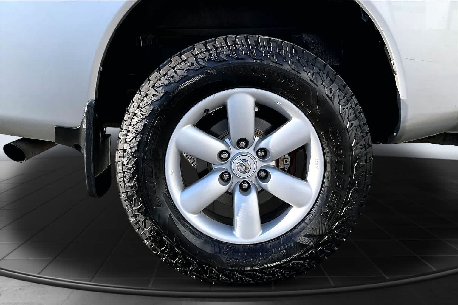 Thumbnail: 2012 Nissan Titan - 35