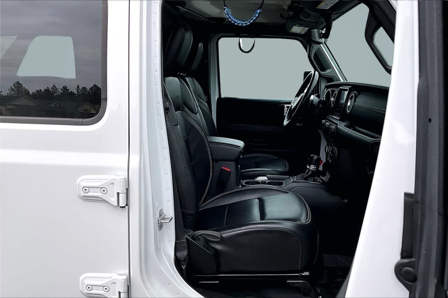 Thumbnail: 2023 Jeep Wrangler - 14