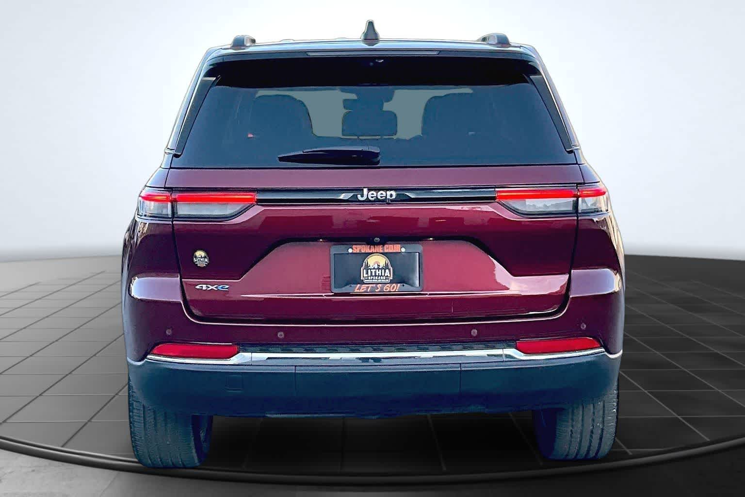 Thumbnail: 2023 Jeep Grand Cherokee - 5