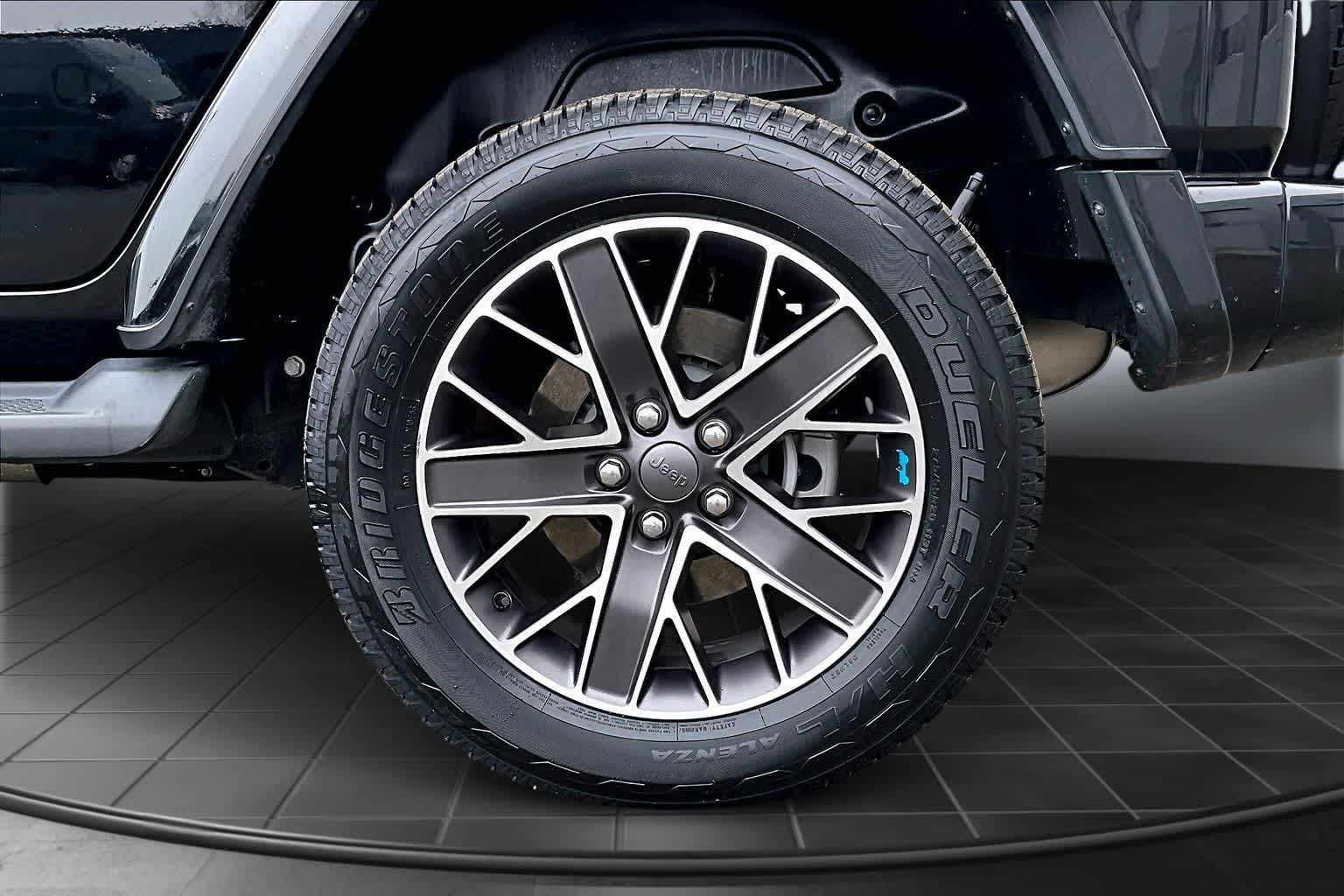 Thumbnail: 2022 Jeep Wrangler - 35