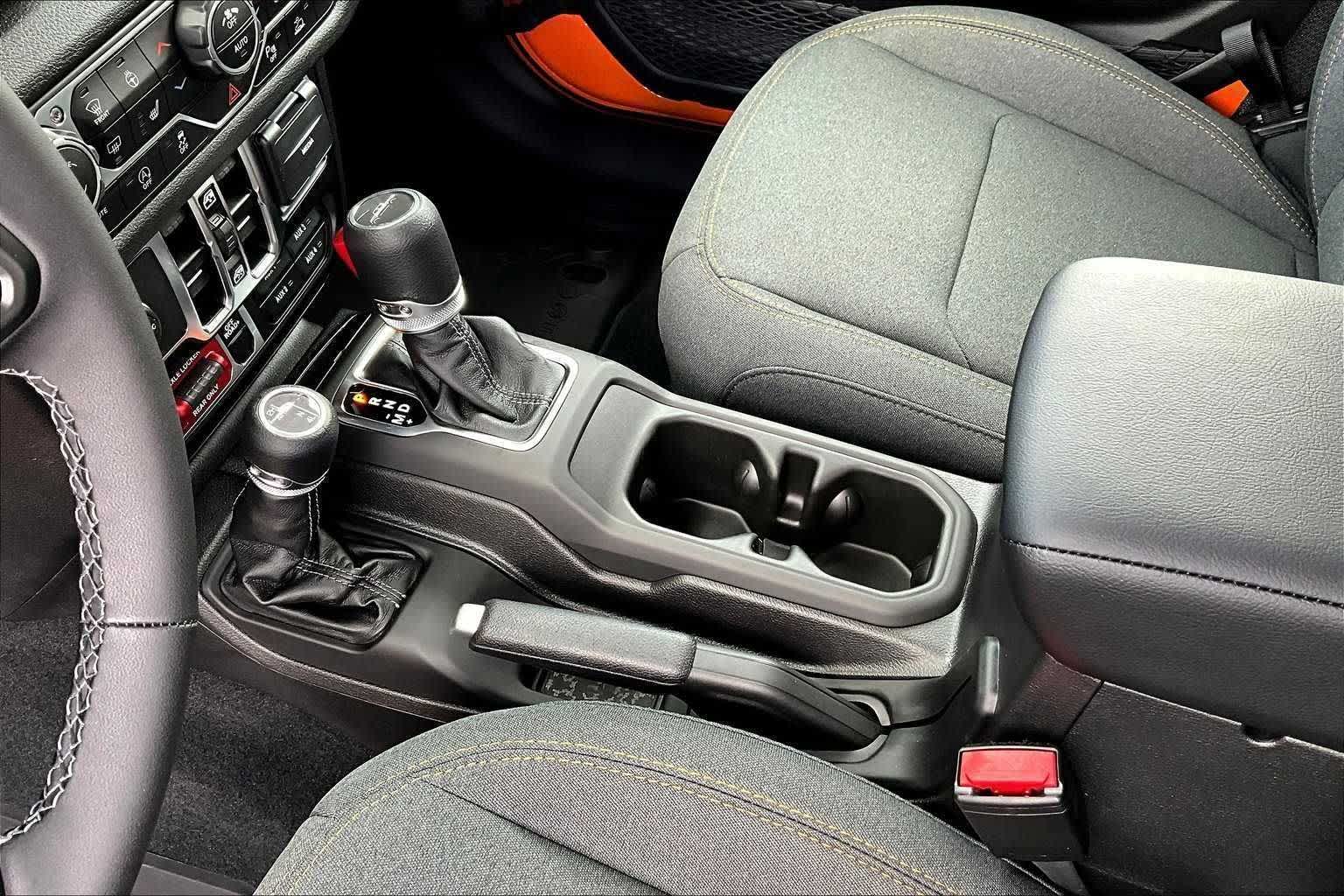 Thumbnail: 2025 Jeep Gladiator - 18