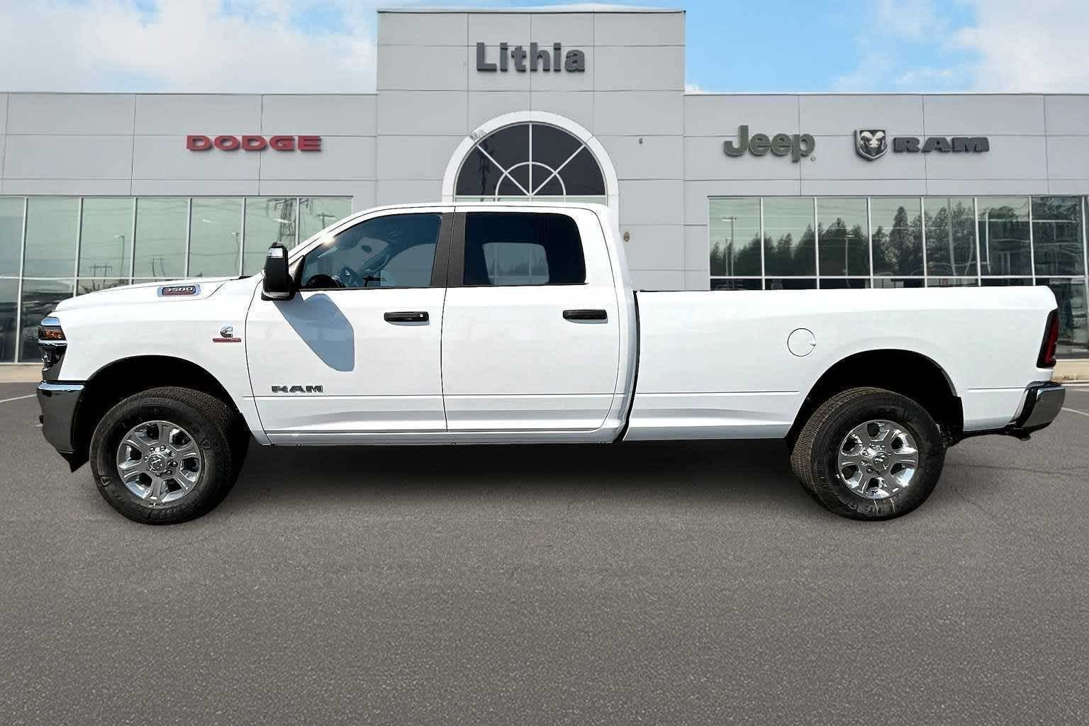 2026 Ram 3500 Big Horn photo 3