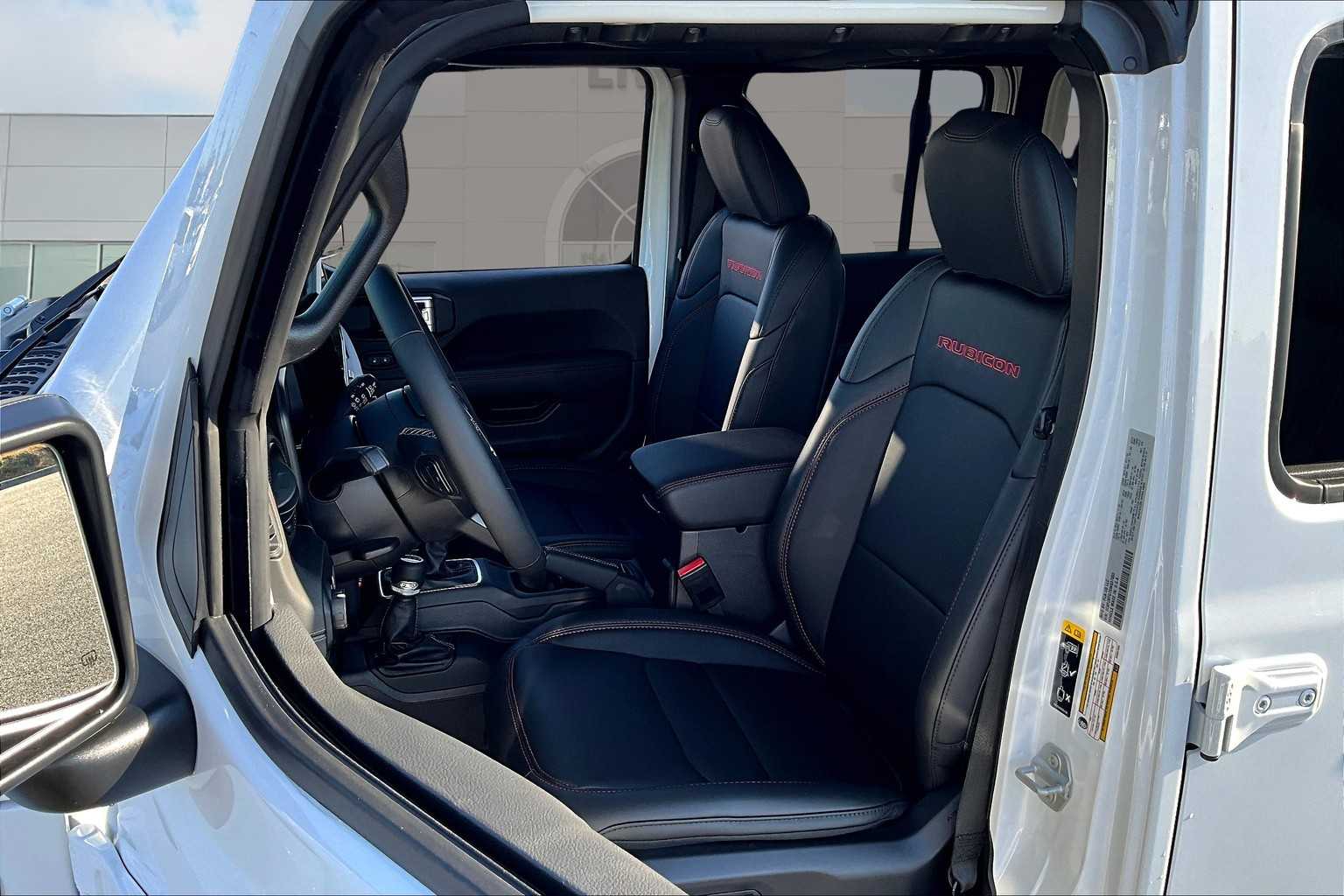 Thumbnail: 2025 Jeep Wrangler - 11