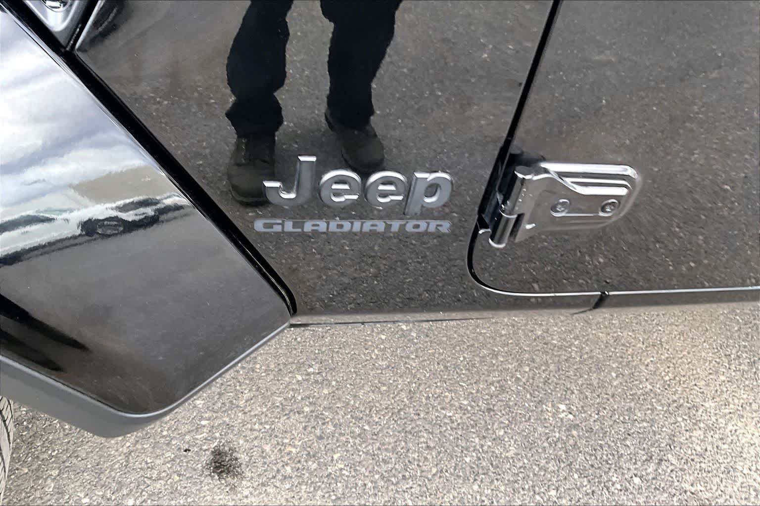 Thumbnail: 2021 Jeep Gladiator - 7