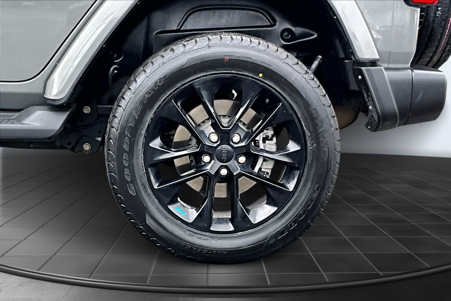 Thumbnail: 2023 Jeep Wrangler - 36