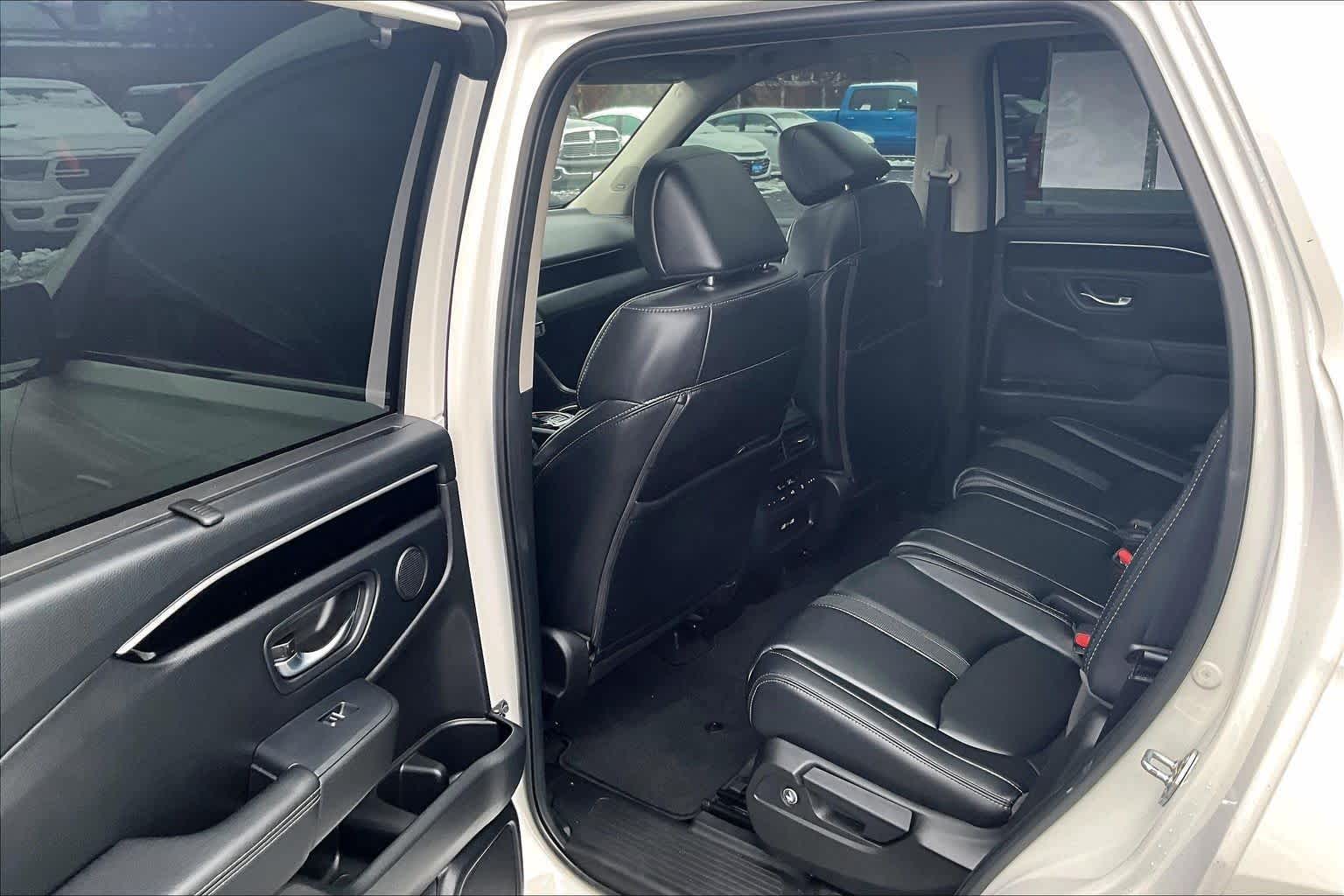 Thumbnail: 2023 Honda Pilot - 12