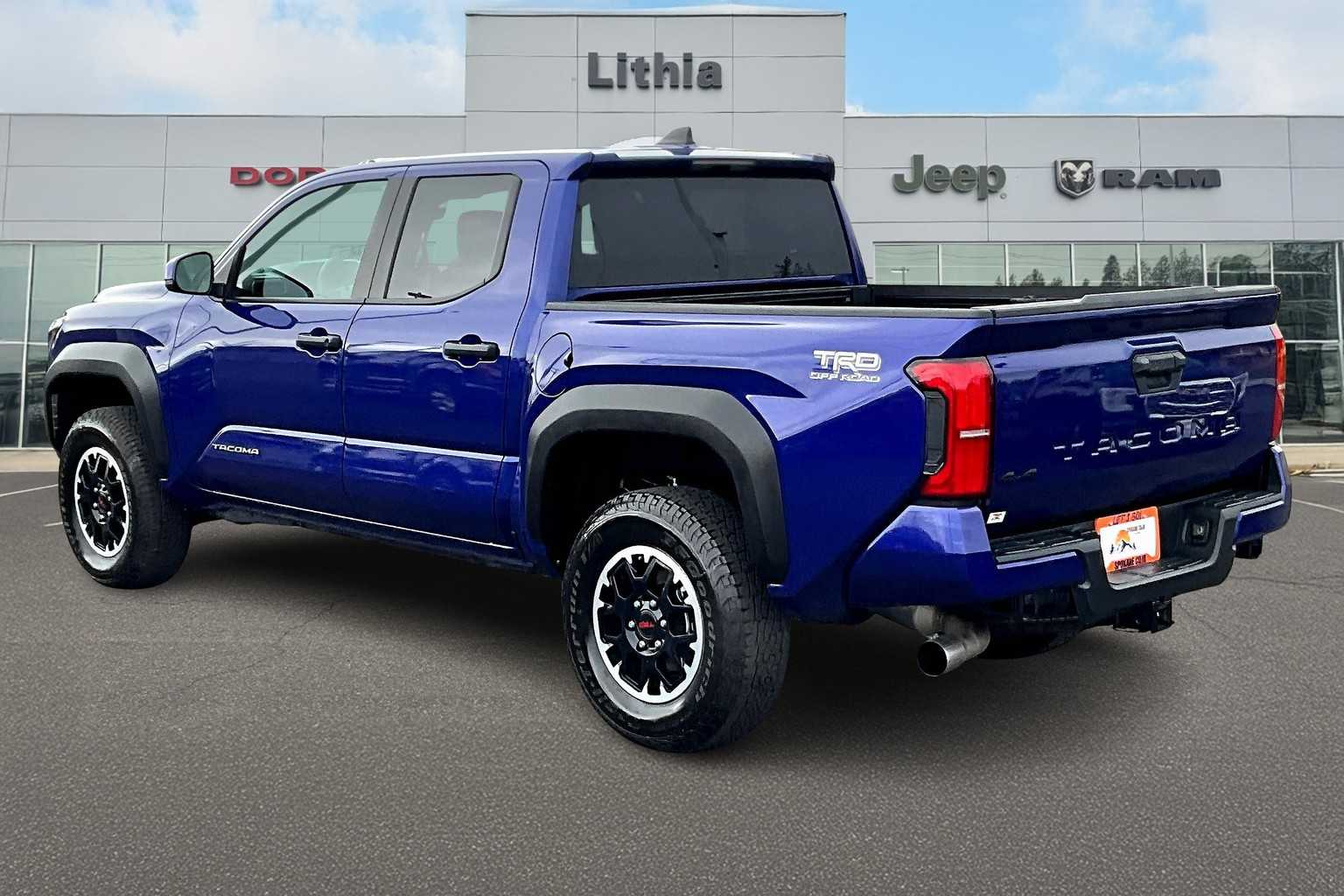 2025 Toyota Tacoma Limited photo 4