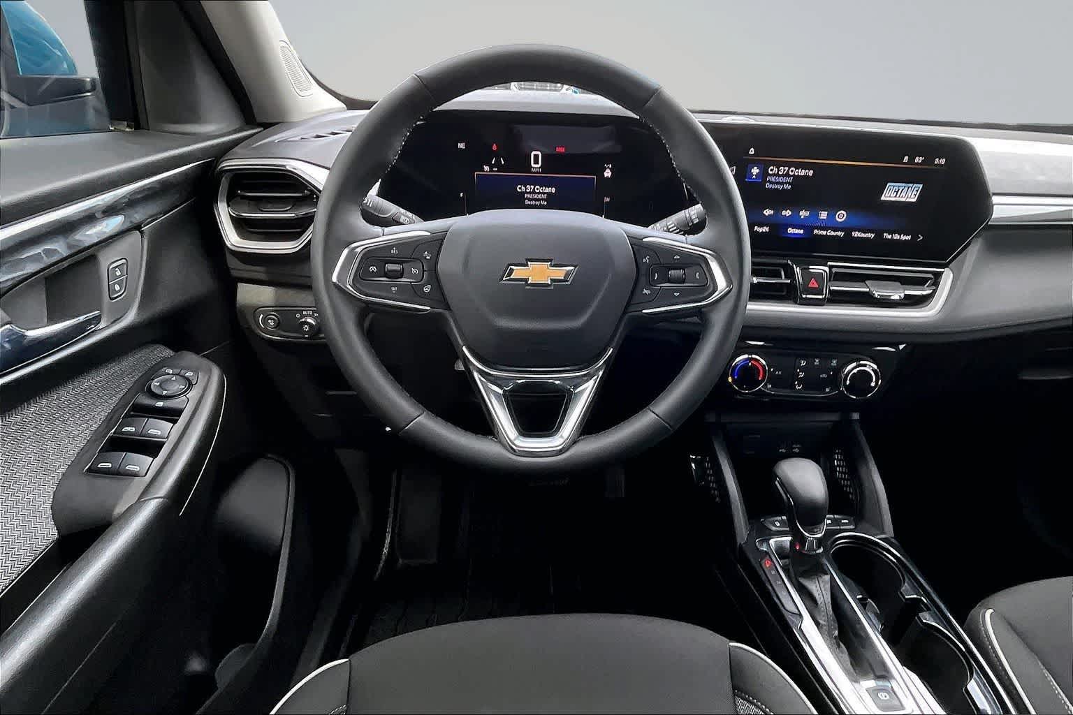 Thumbnail: 2026 Chevrolet TrailBlazer - 15
