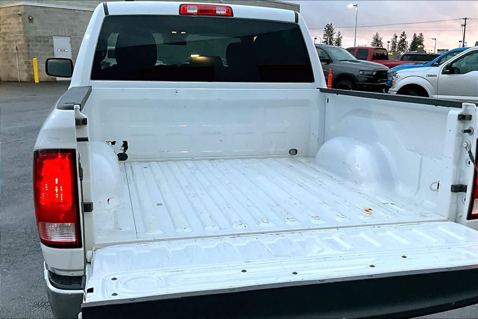 Thumbnail: 2021 RAM 1500 Classic - 19