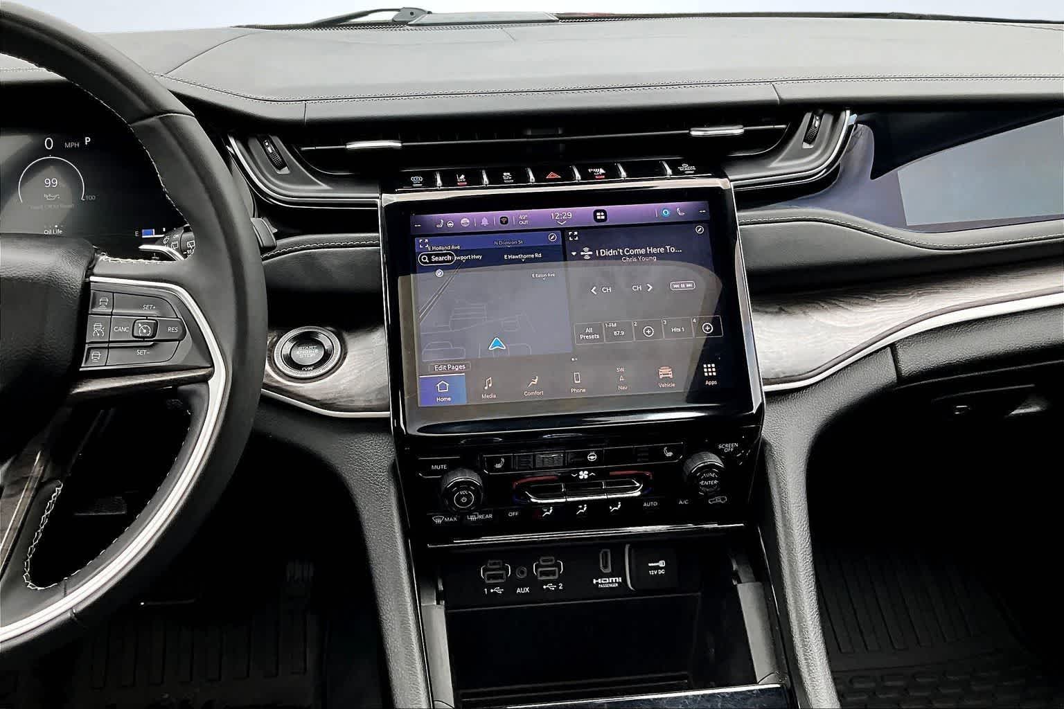 Thumbnail: 2022 Jeep Grand Cherokee - 16