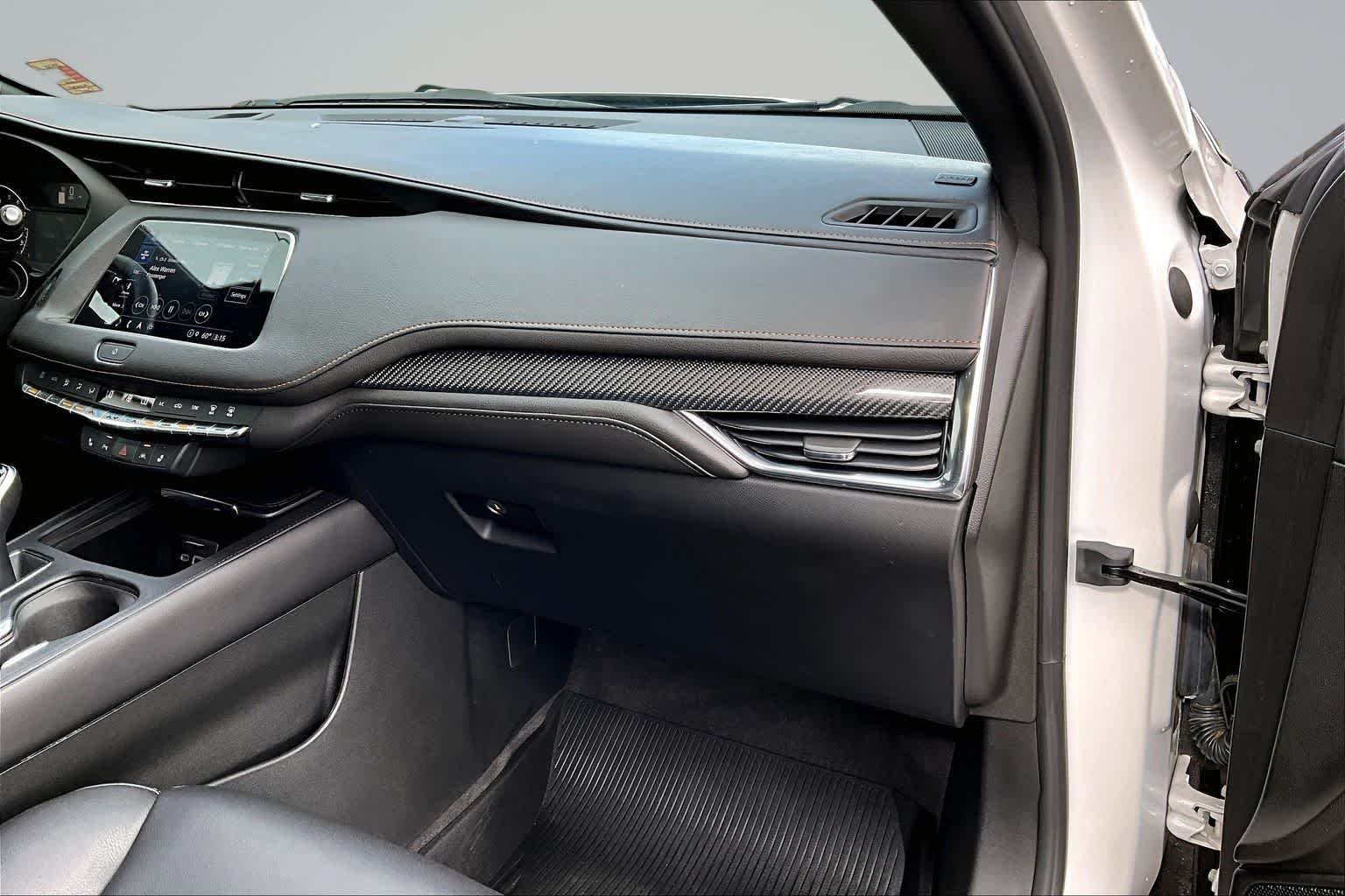 2023 Cadillac XT4 Sport - Photo 24