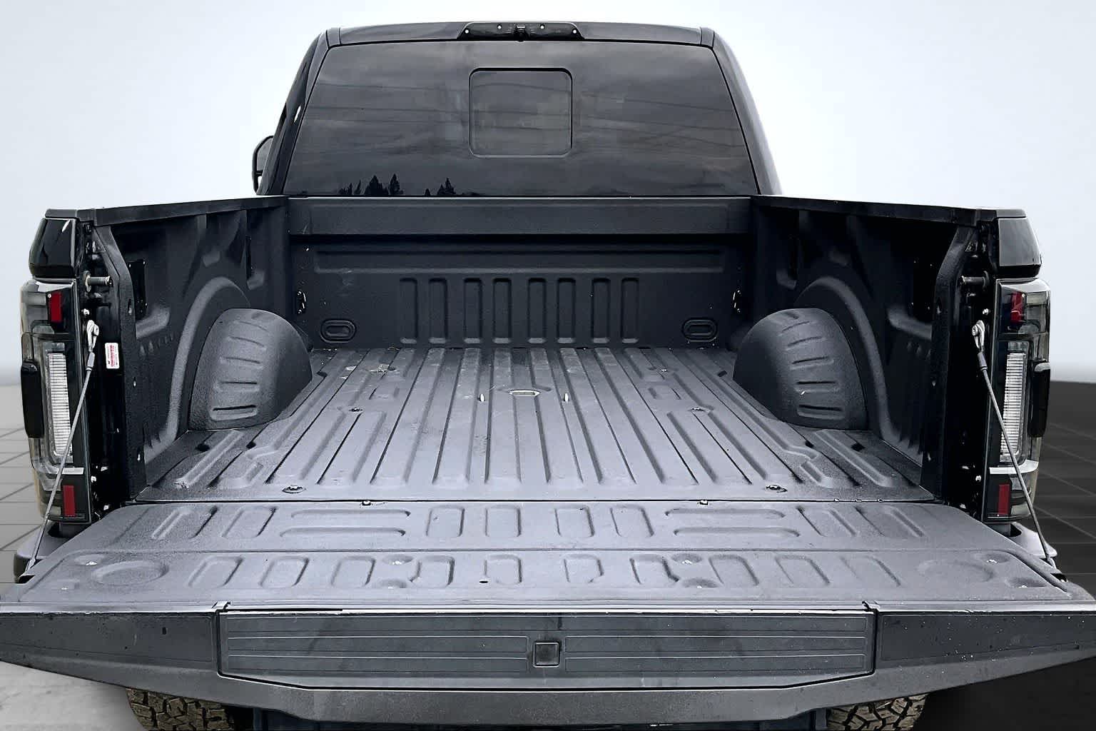 Thumbnail: 2019 Ford Econoline - 19