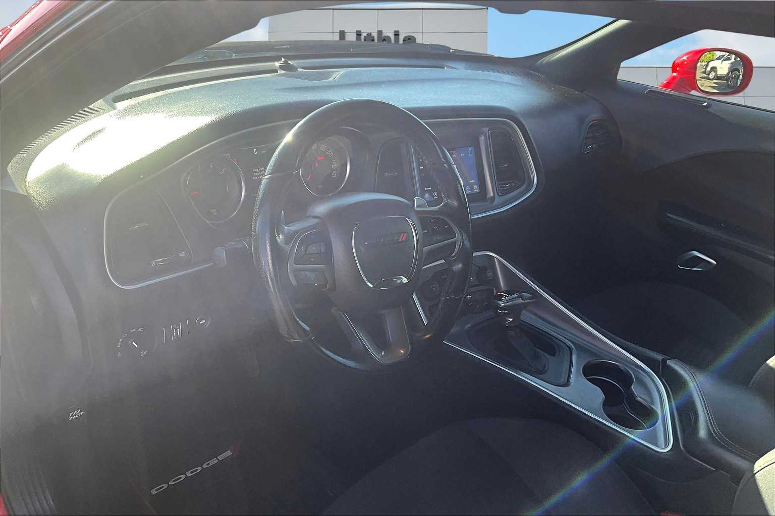 2019 Dodge Challenger R/T photo 2