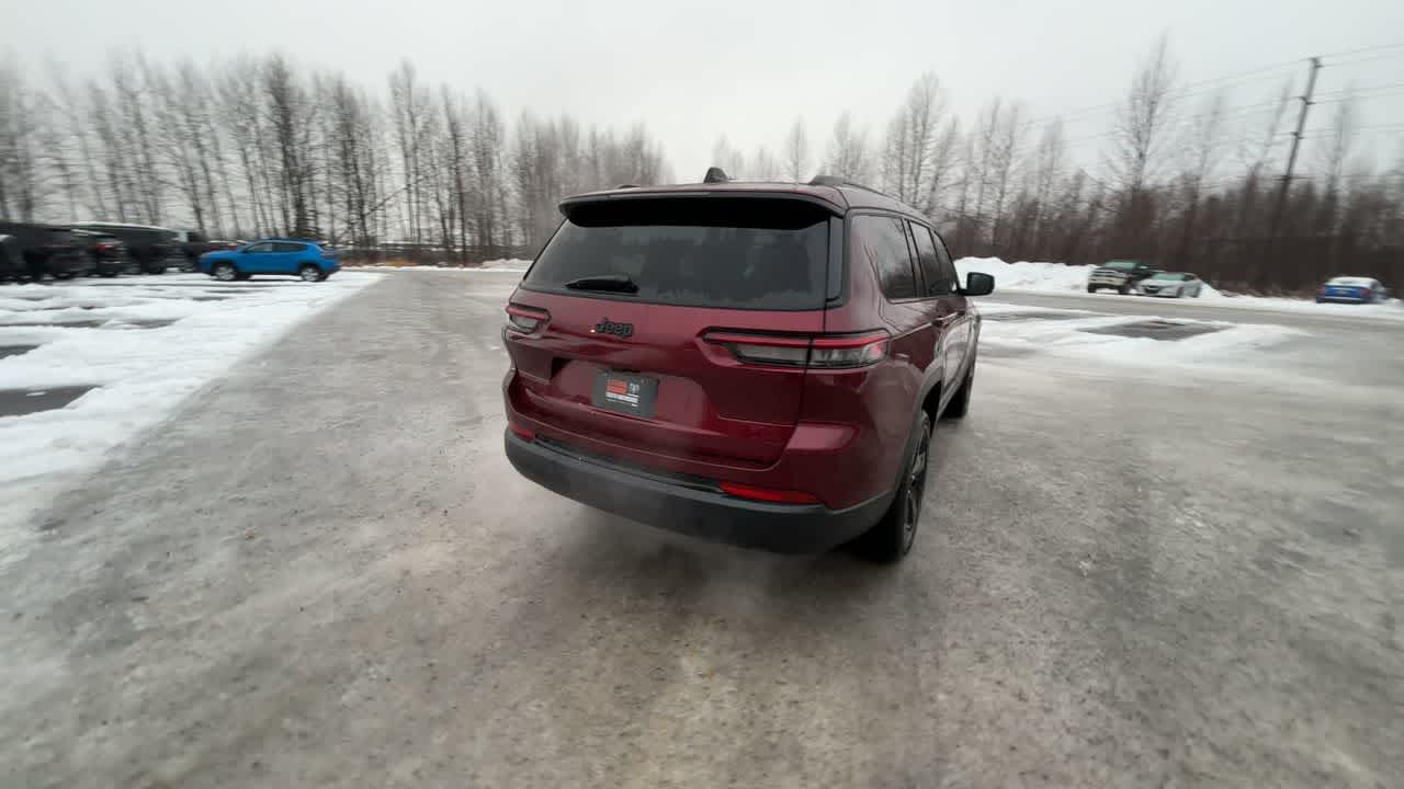 Thumbnail: 2025 Jeep Grand Cherokee - 13