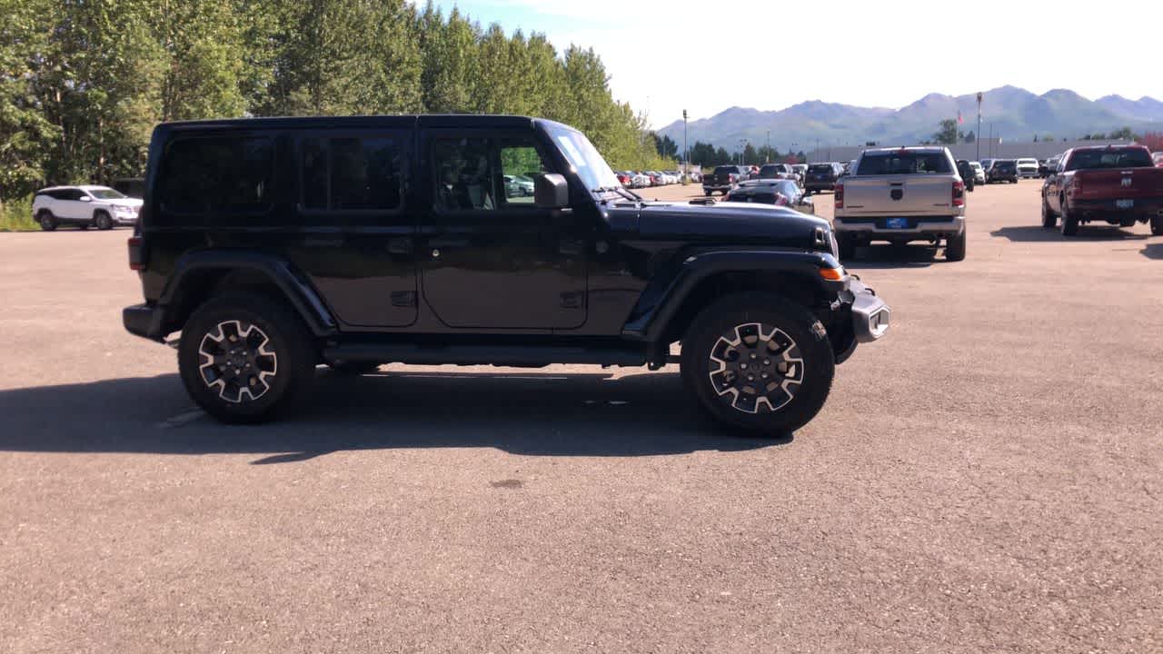 Thumbnail: 2025 Jeep Wrangler - 16