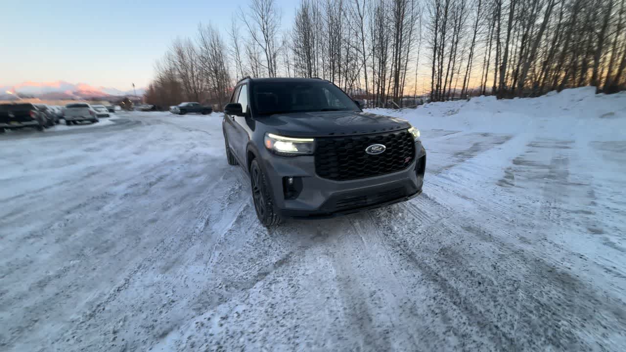 Thumbnail: 2025 Ford Explorer - 3