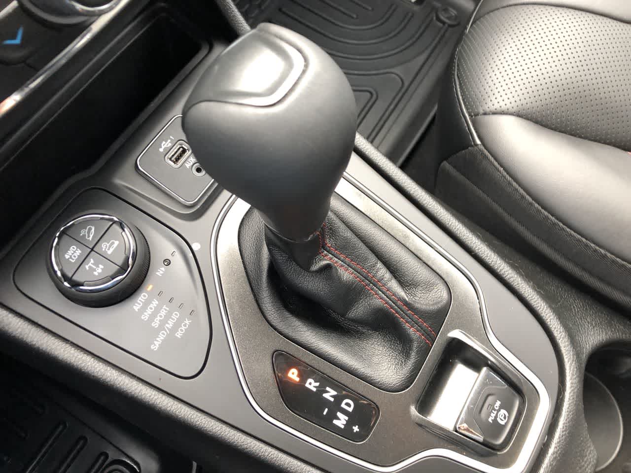 Thumbnail: 2021 Jeep Cherokee - 27