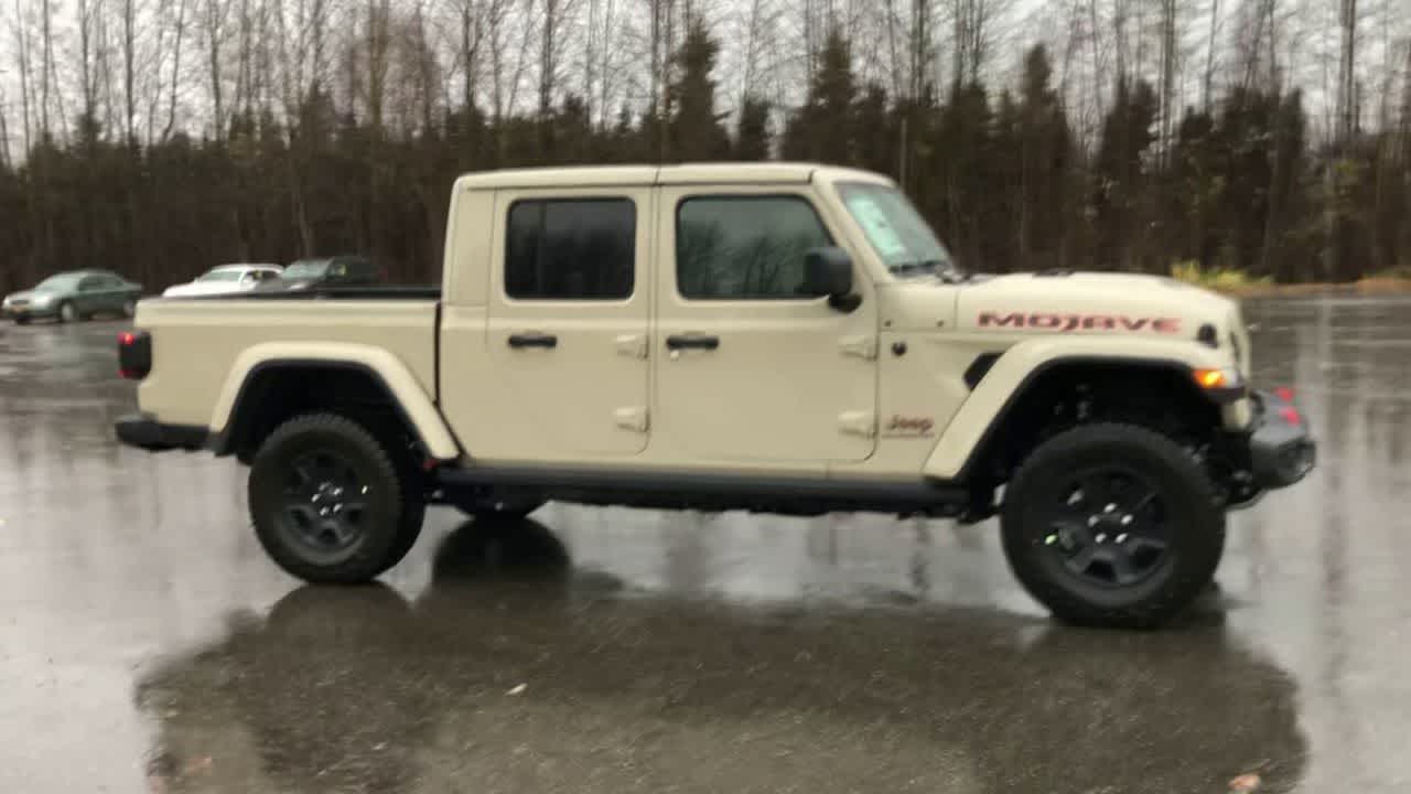 Thumbnail: 2022 Jeep Gladiator - 17