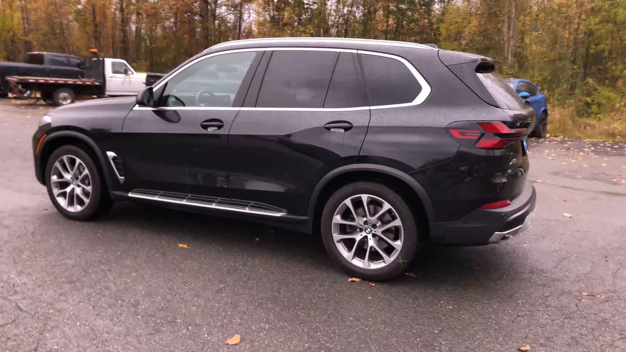 Thumbnail: 2025 BMW X5 - 9