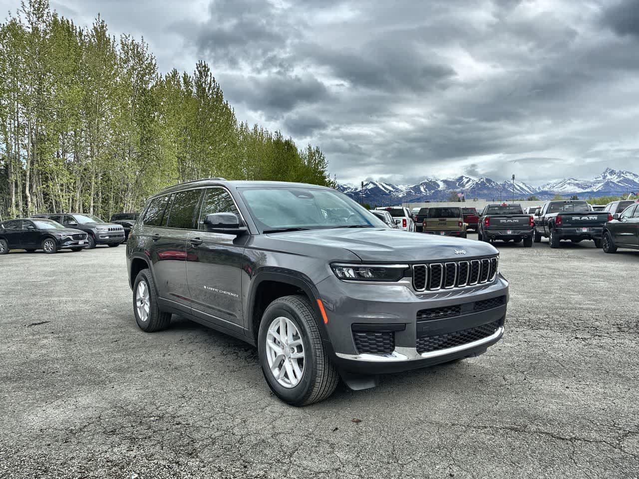 Thumbnail: 2026 Jeep Grand Cherokee - 2