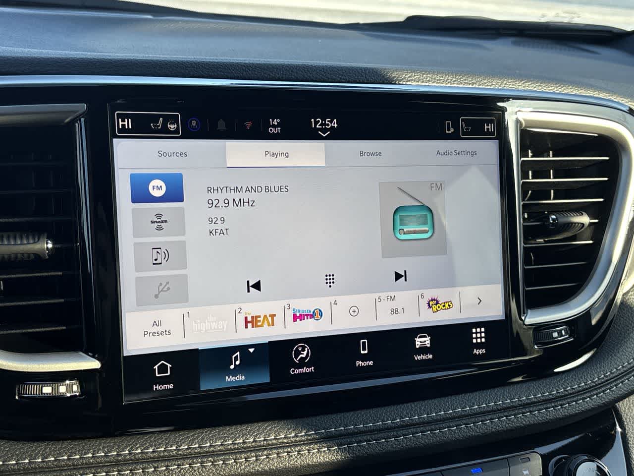 Thumbnail: 2026 Chrysler Pacifica - 17