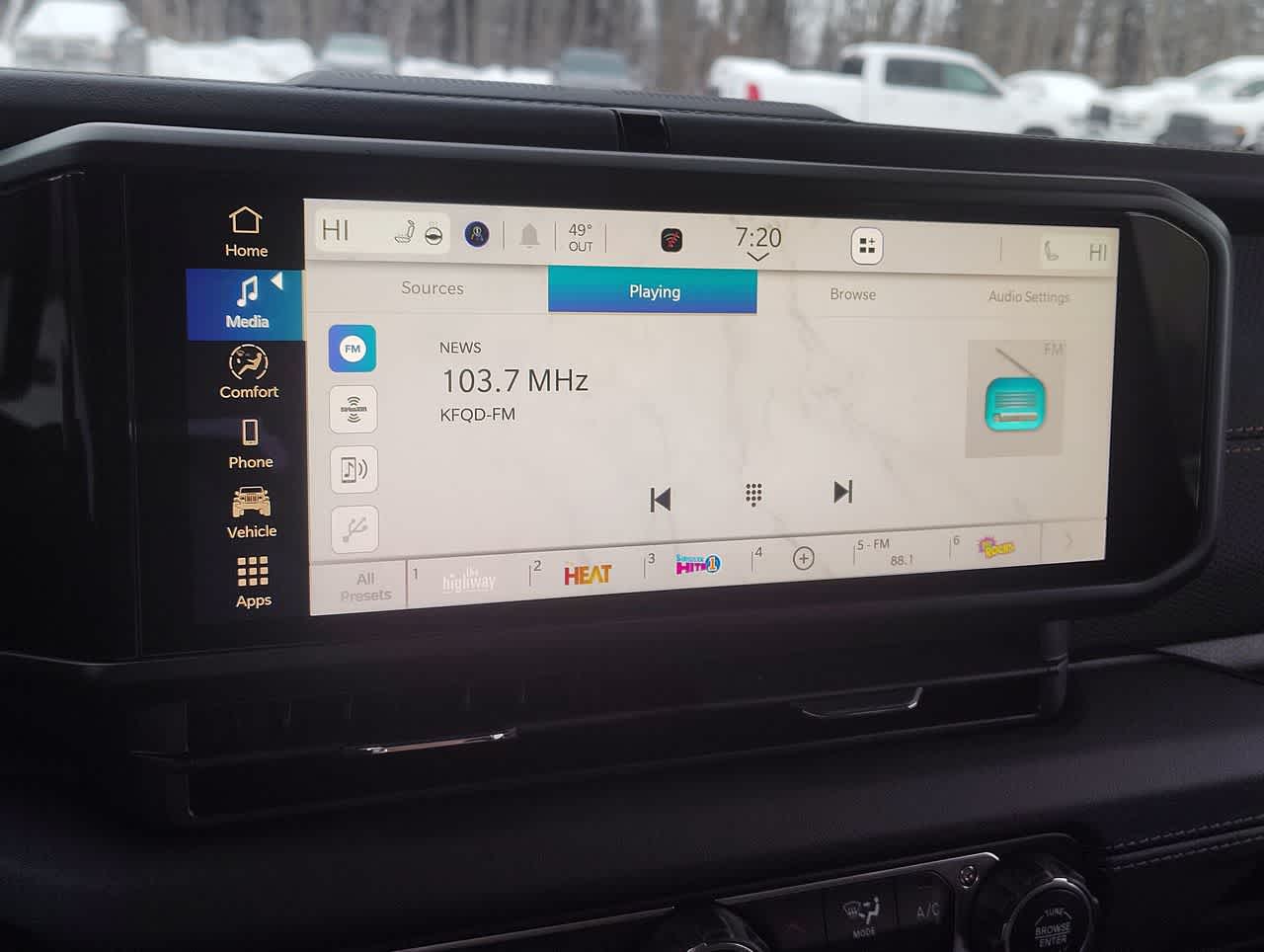 Thumbnail: 2026 Jeep Gladiator - 26