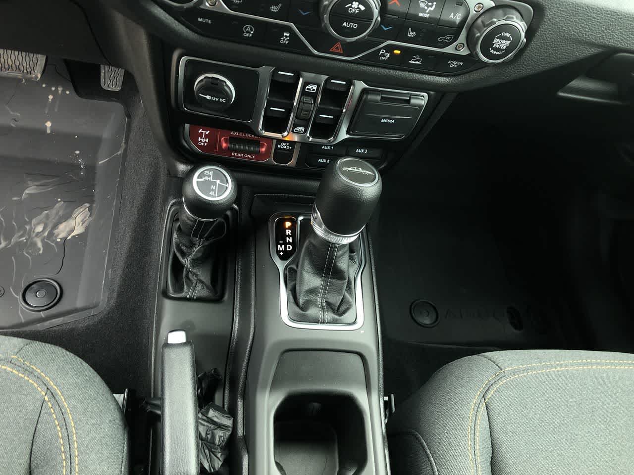 Thumbnail: 2025 Jeep Gladiator - 27