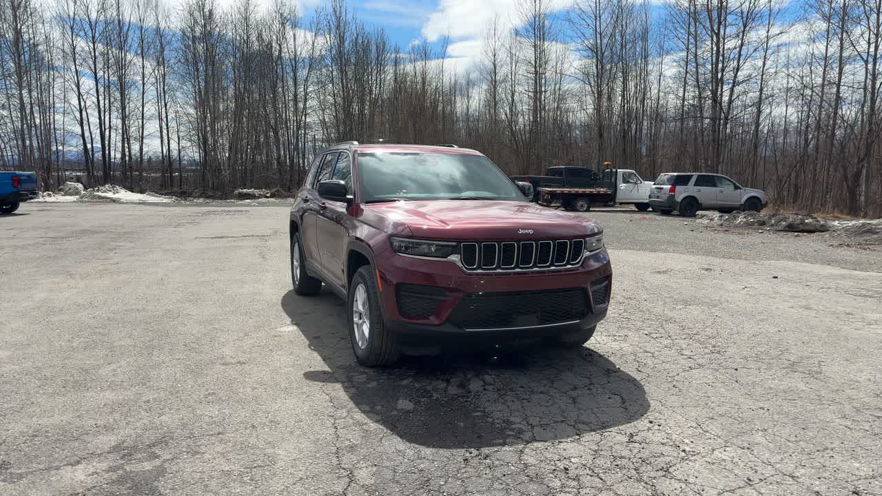 Thumbnail: 2026 Jeep Grand Cherokee - 3